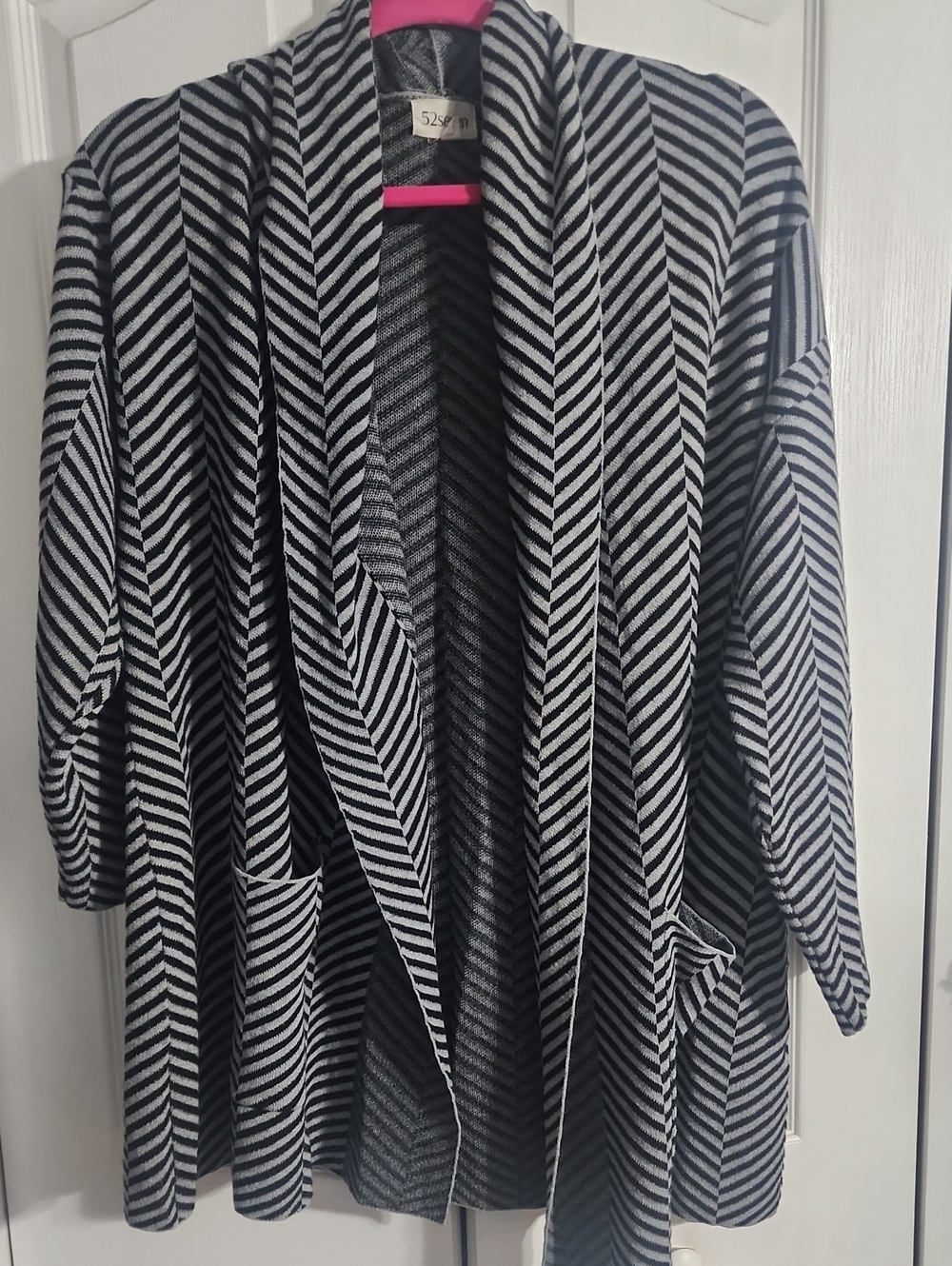 52Seven Brand Black and Gray Chevron Open-Front Cardigan